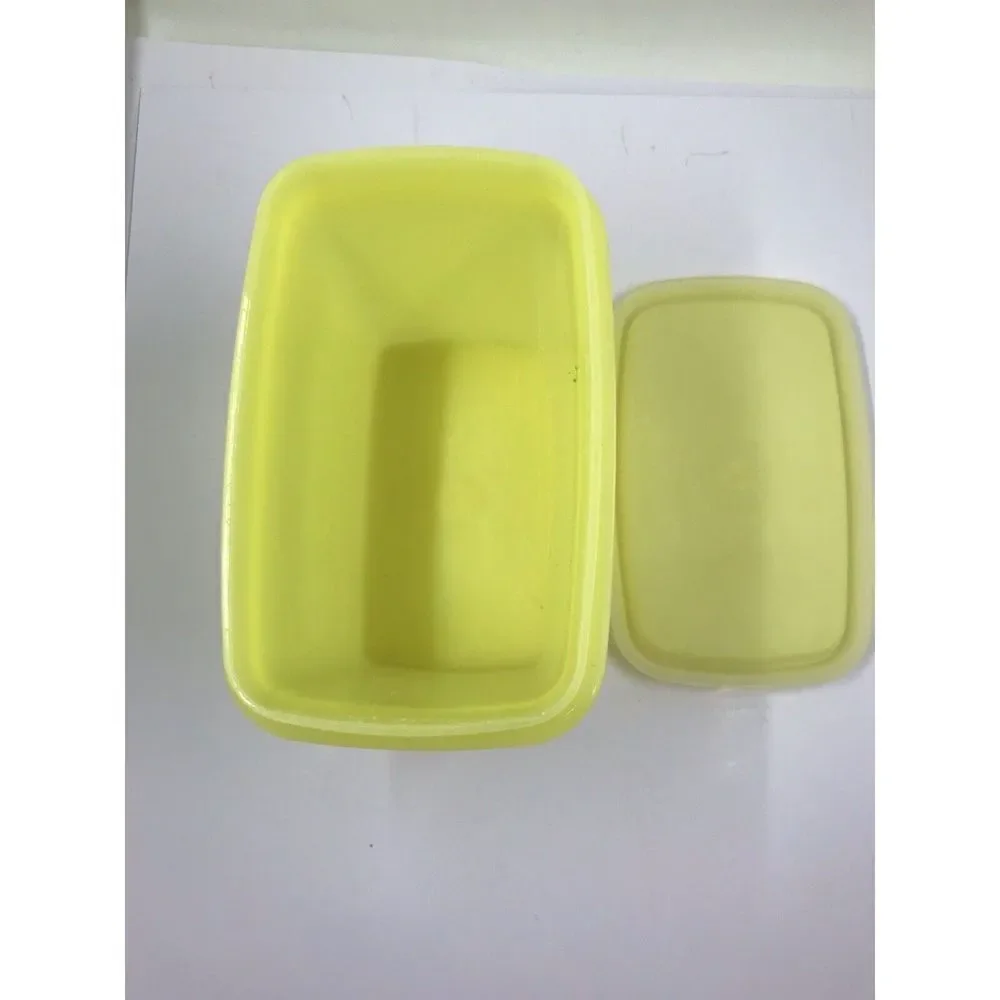 Tupperware 1243-3 Yellow Shelf Saver 2 Storage Containers With Lids Vintage
